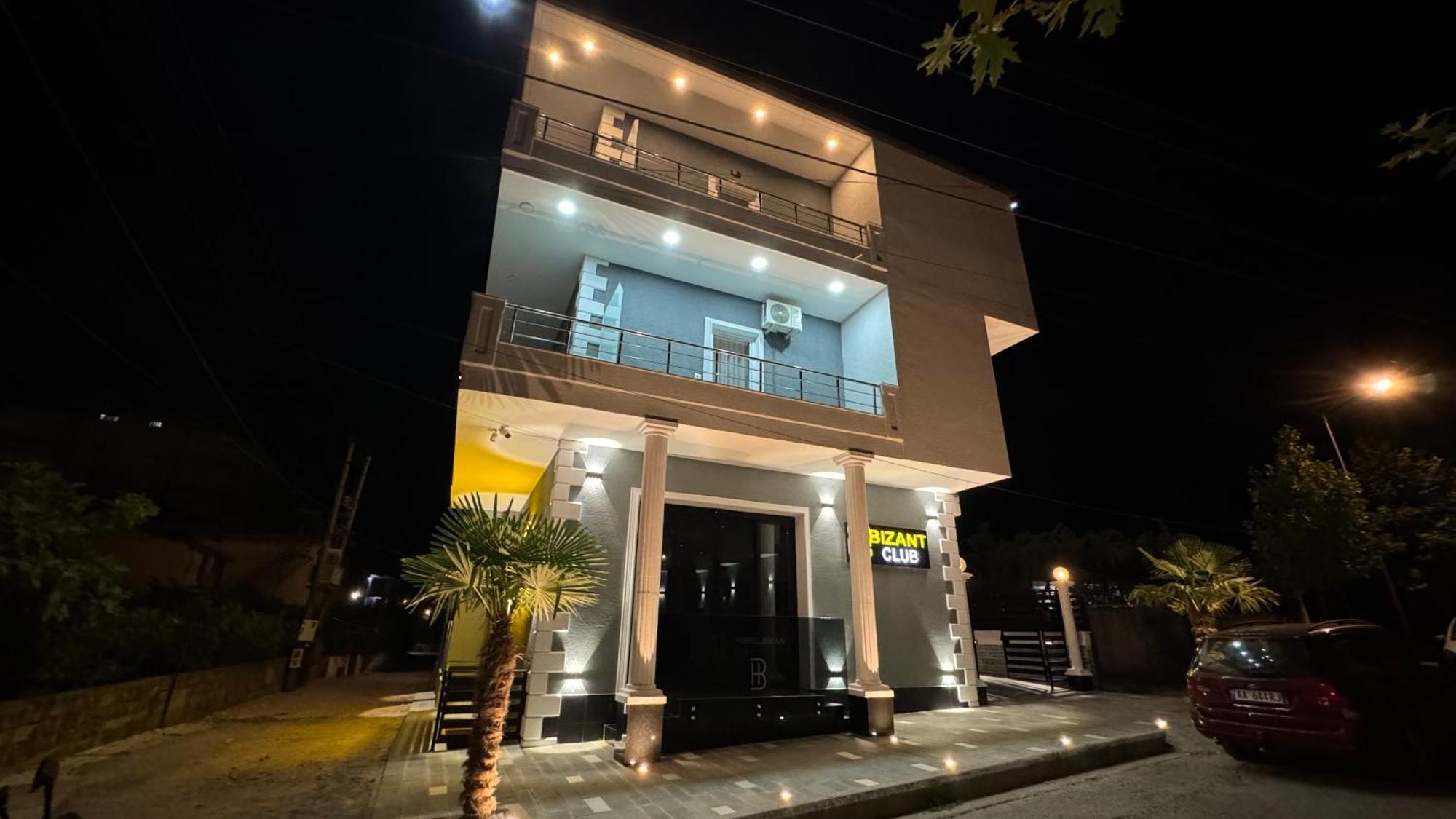 Hotel Bizant Permet Exterior photo